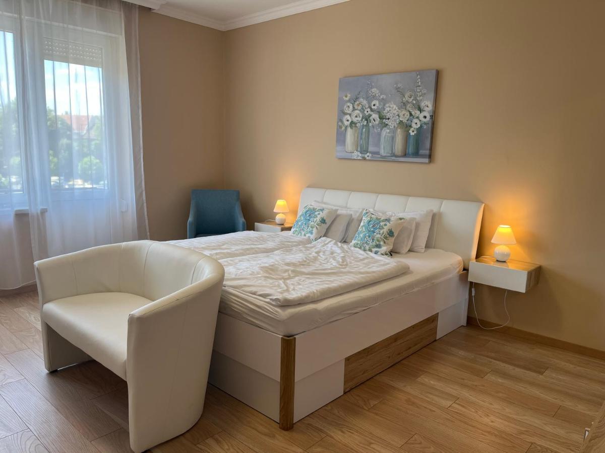 Camille Apartmanhouse Budapest Luaran gambar