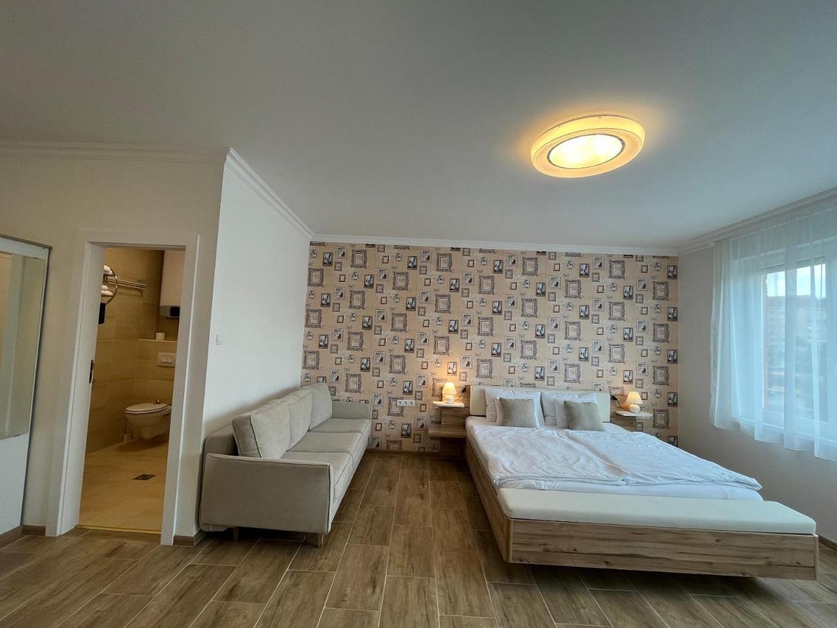 Camille Apartmanhouse Budapest Luaran gambar