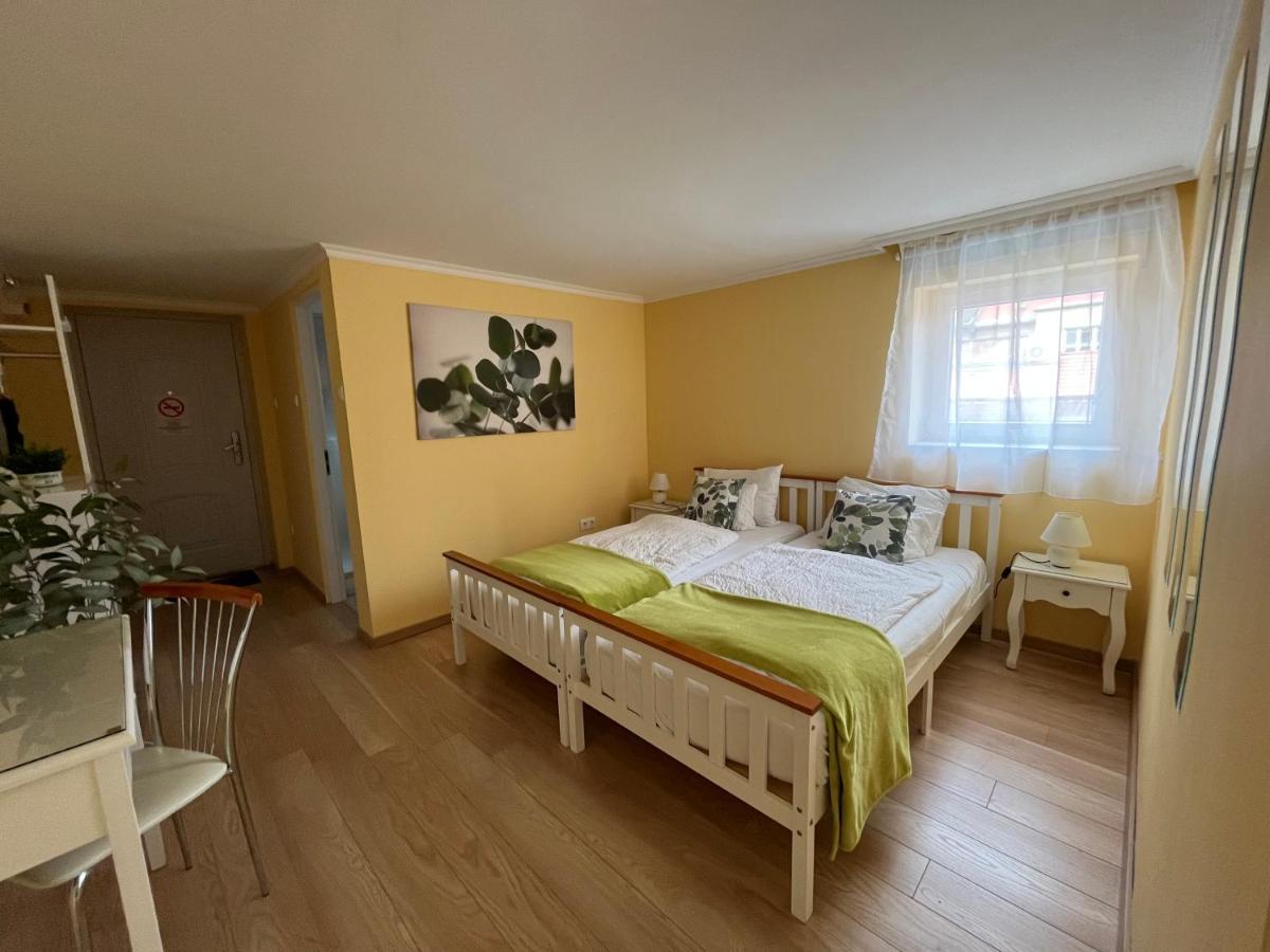 Camille Apartmanhouse Budapest Luaran gambar